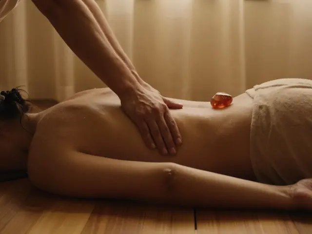 Kořenová čakra: Jak ukotvit energii během tantra masáže